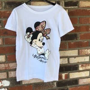 White Woman’s Minnie Mouse Disney T-shirt Size Small🤍🐭👚👕